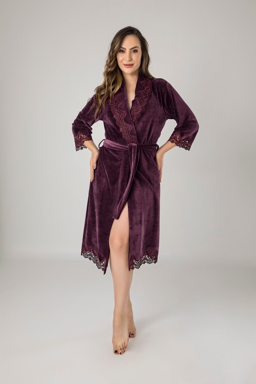 Жіночий халат Nusa 0411 велюровий з мереживом, фіолетовий S