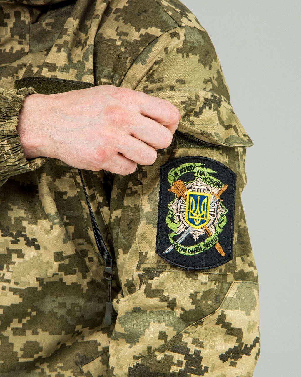 Шеврон, нарукавная эмблема с вышивкой "Я живу на своей, Богом данной, земле" на липучке Размер 11*7,8 см (Ш Я живу на своей)
