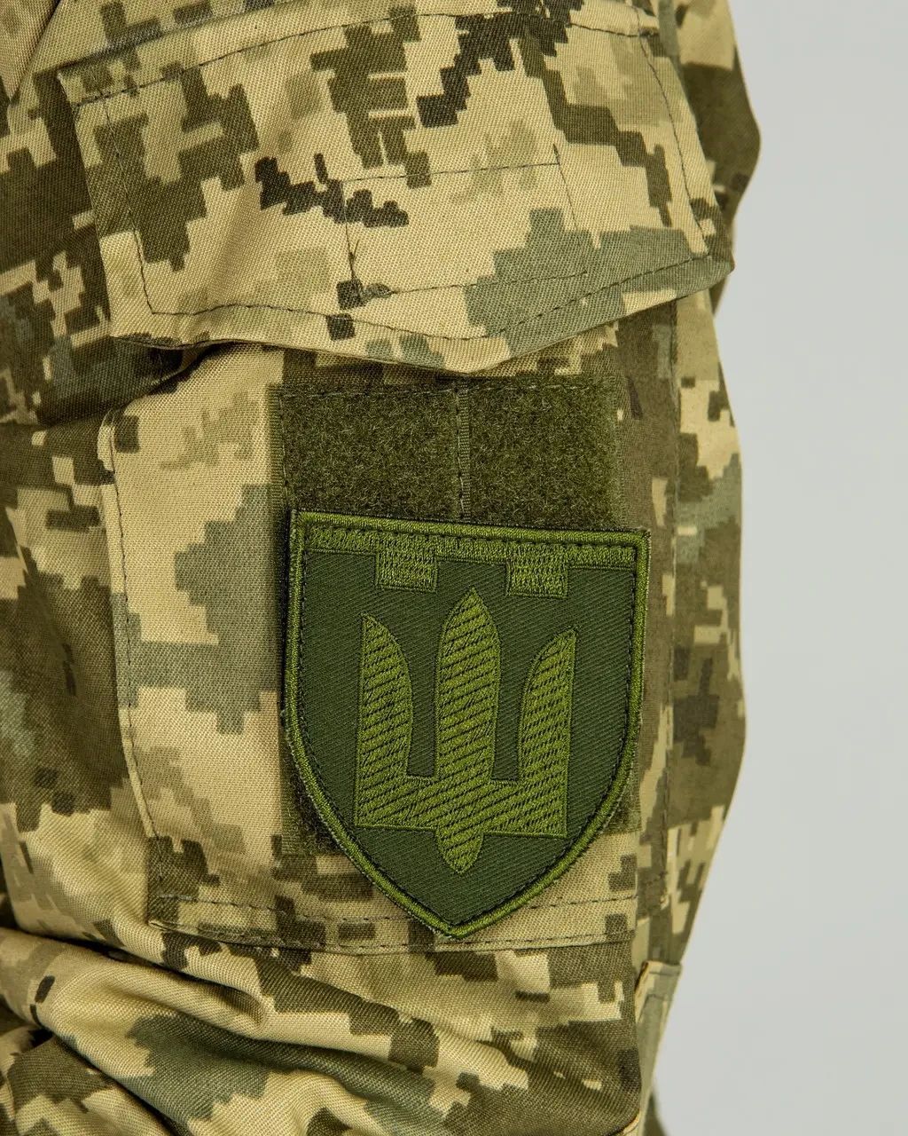 Шеврон, нарукавна емблема для Територіальної оборони - Тризуб колір польовий, на липучці Розмір 80&times;70 мм (Ш ТРО польовий)